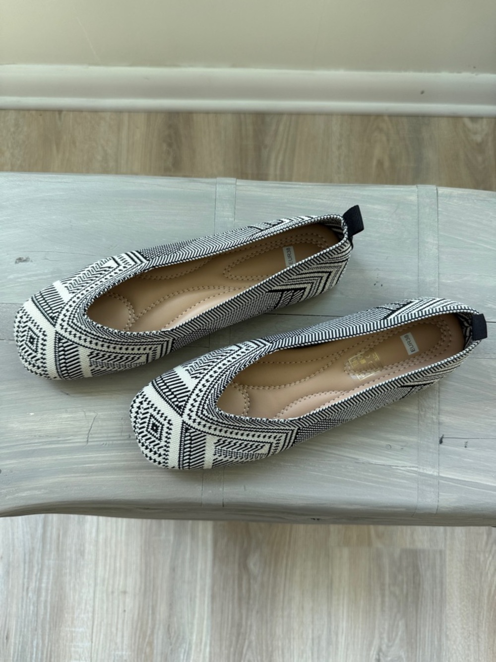 Women’s Black & White Patterned Slip-On Flats